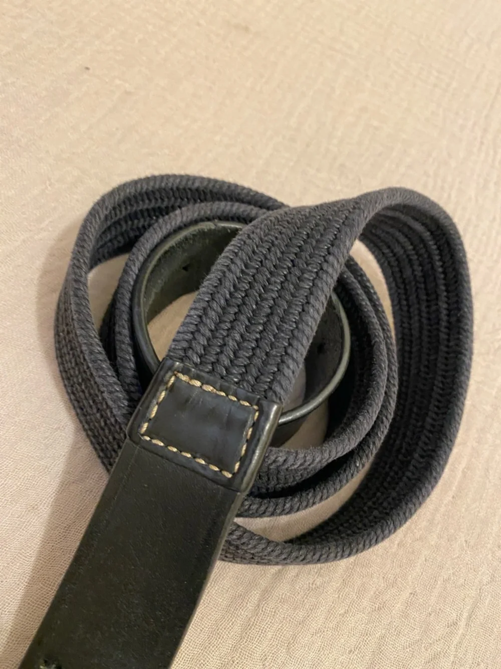 TUMI Men's Black Woven Elastic Belt with Leather Trim. 120